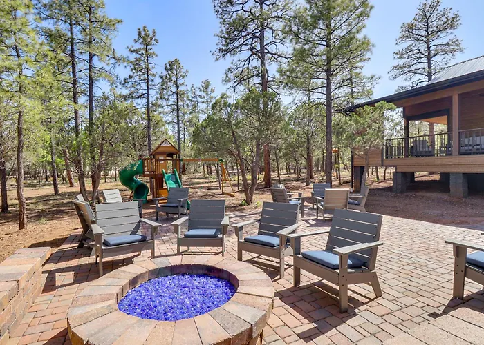 Spacious Family Gem W/ Patio, 3 Mi To Rainbow Holiday home *