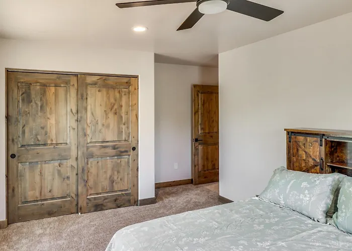Holiday home Spacious Family Gem W/ Patio, 3 Mi To Rainbow