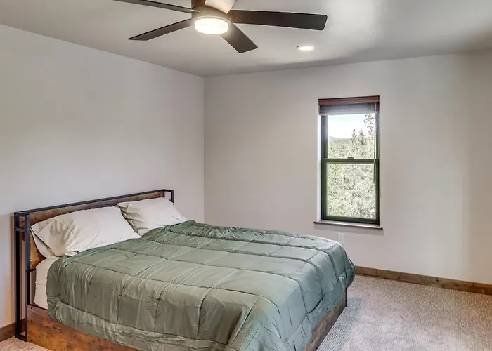 Spacious Family Gem W/ Patio, 3 Mi To Rainbow Holiday home Pinetop-Lakeside