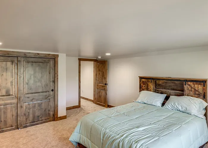 Spacious Family Gem W/ Patio, 3 Mi To Rainbow *