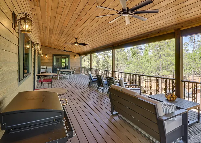 Spacious Family Gem W/ Patio, 3 Mi To Rainbow Holiday home *